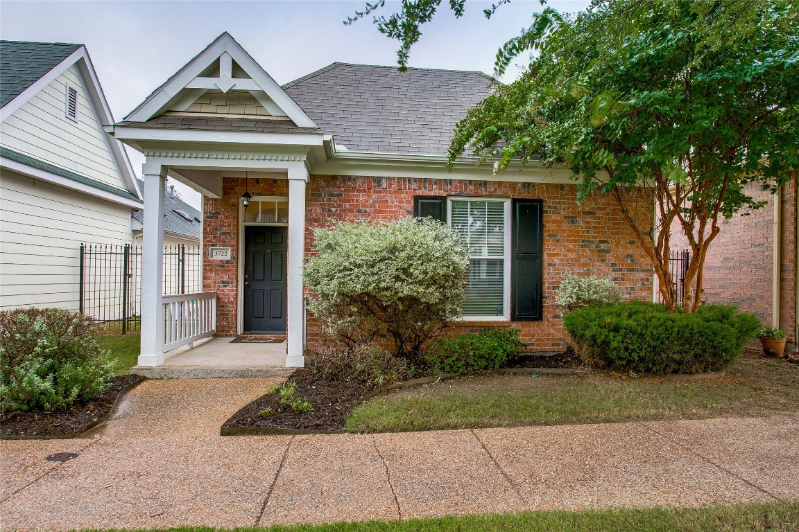 3722 Prague Mews Dallas TX 75236