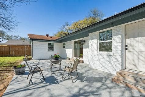 911 Vine Street Euless TX 76040
