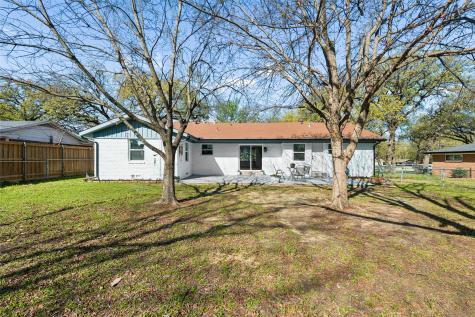 911 Vine Street Euless TX 76040