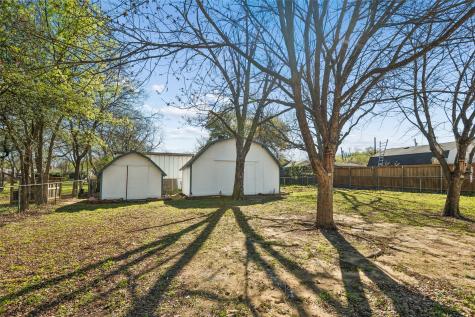 911 Vine Street Euless TX 76040
