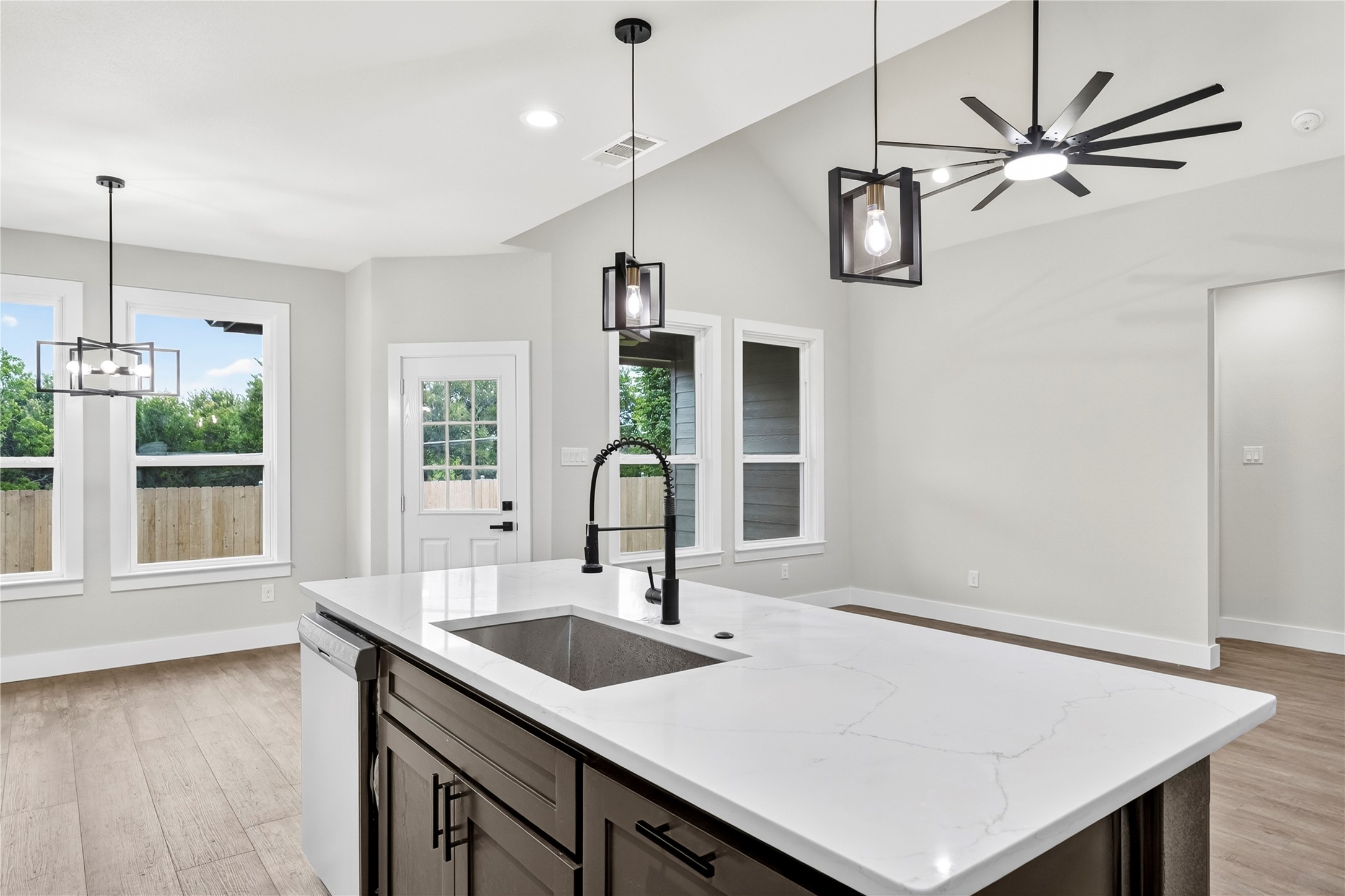 1613 Avenue D Fort Worth TX 76104