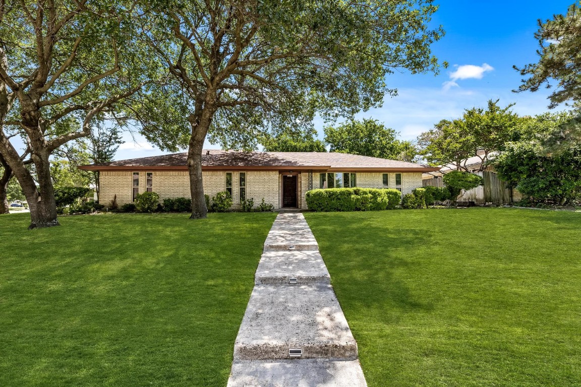 2746 N Cypress Circle Plano TX 75075