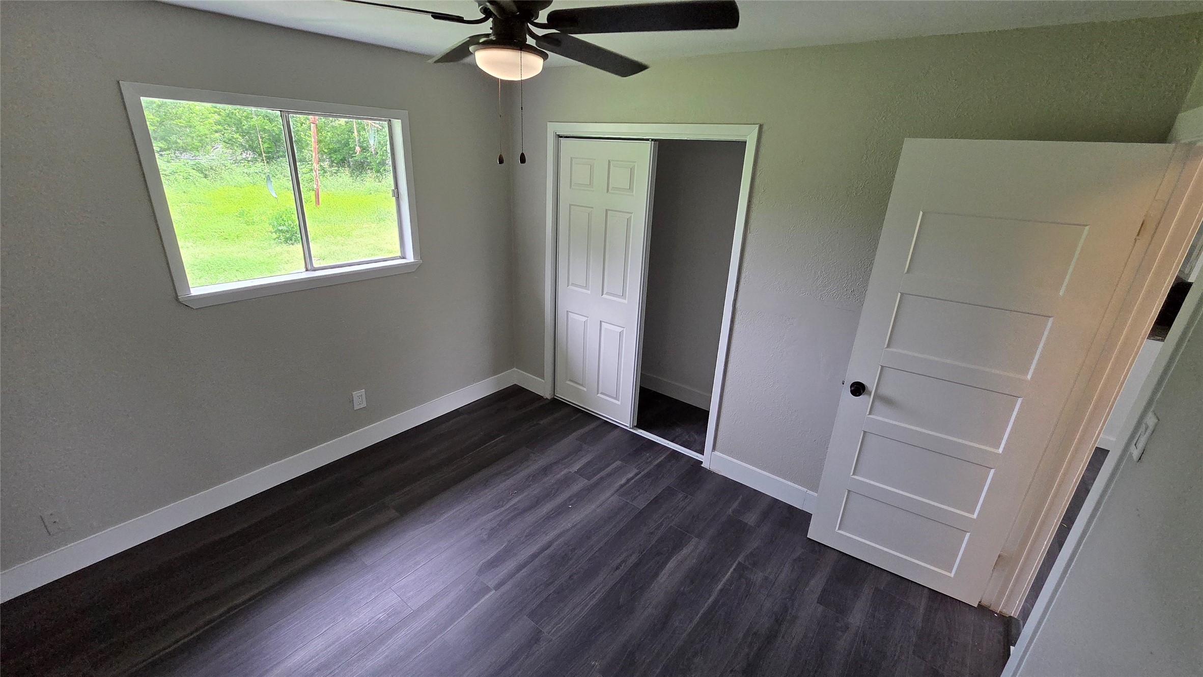 358 S Chambers Avenue Emhouse TX 75110