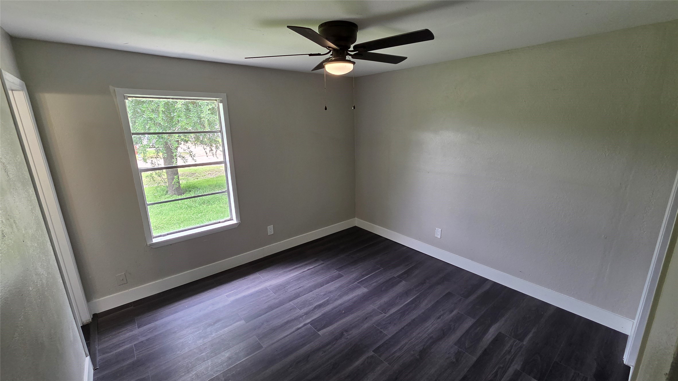 358 S Chambers Avenue Emhouse TX 75110