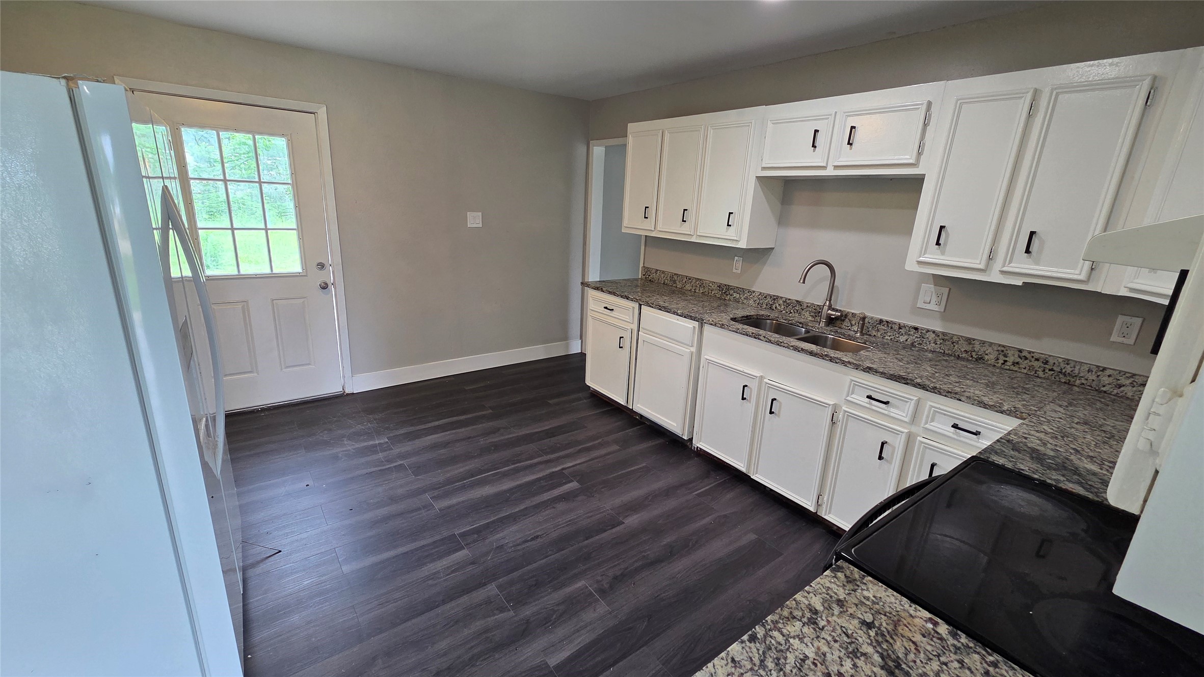 358 S Chambers Avenue Emhouse TX 75110