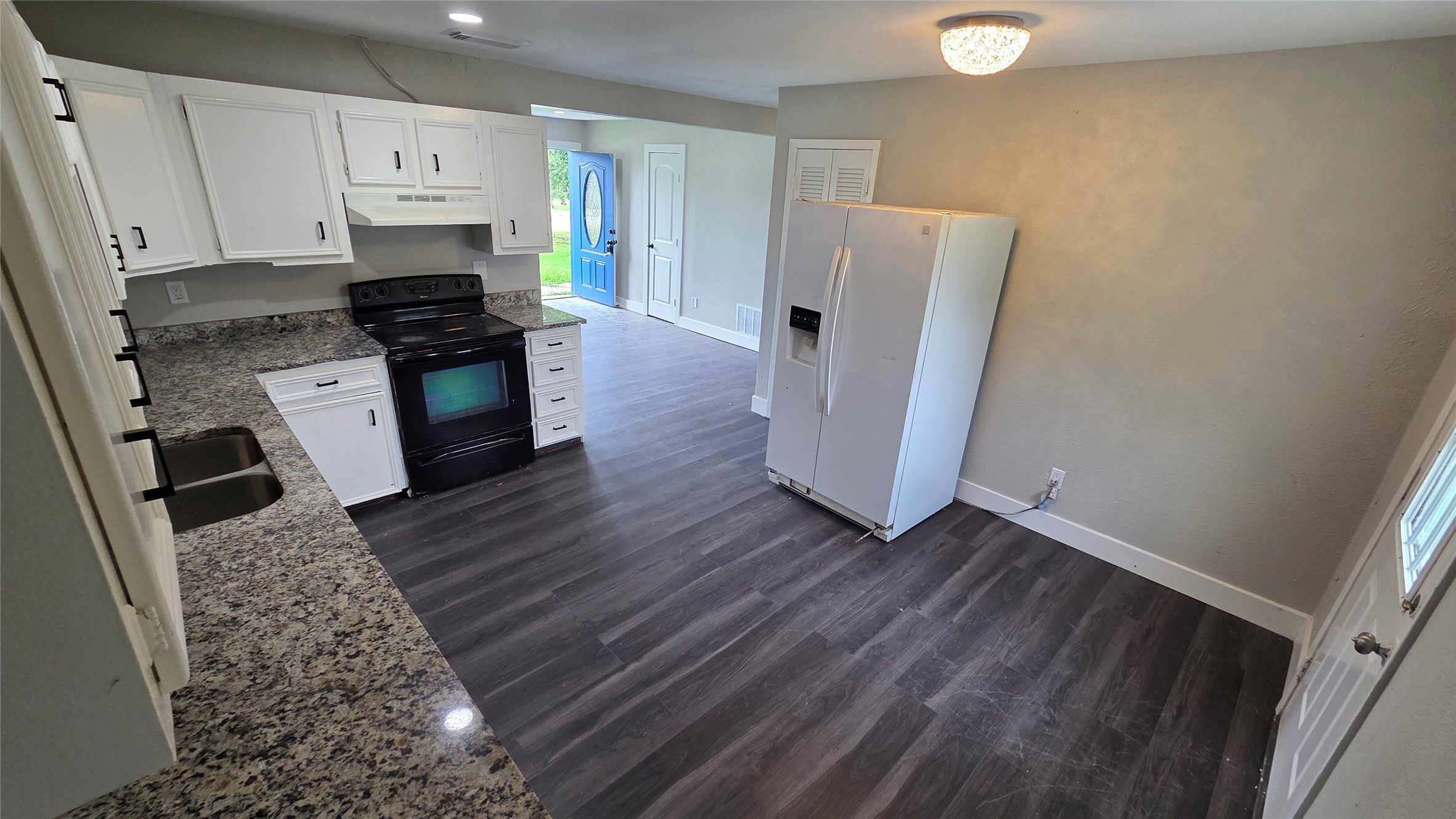 358 S Chambers Avenue Emhouse TX 75110