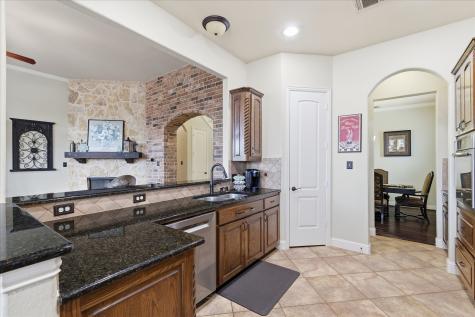 212 Matthew Avenue Denton TX 76210