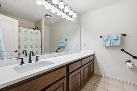212 Matthew Avenue Denton TX 76210