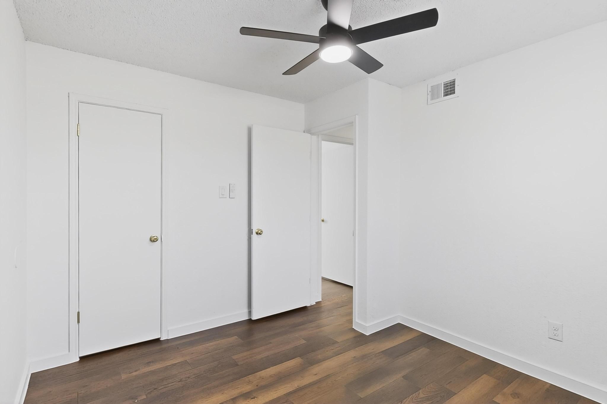 1700 Manor Garden Greenville TX 75401