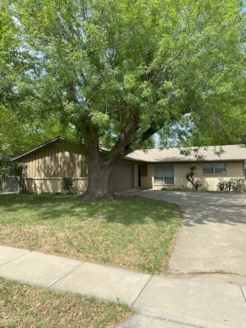 1716 Westchester Street Denton TX 76201
