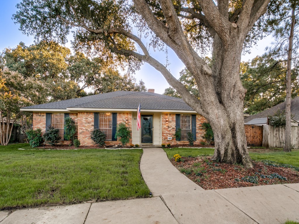 905 Summer Trail Flower Mound TX 75028
