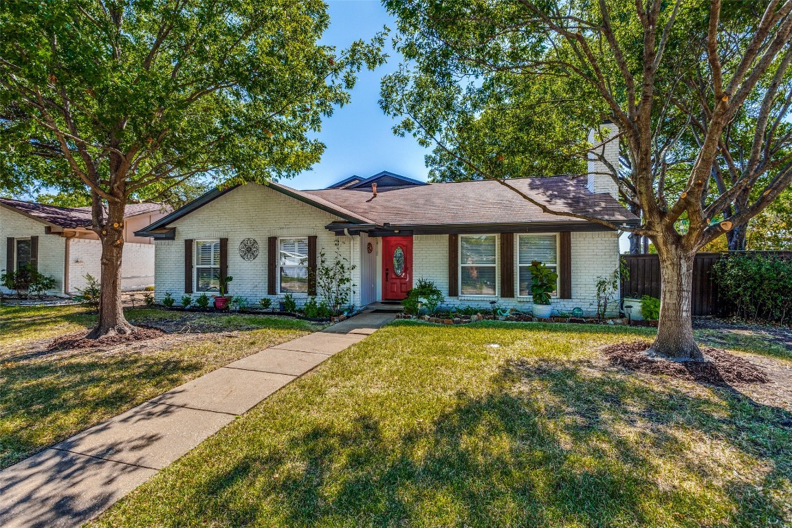 2438 Emerson Drive Garland TX 75044