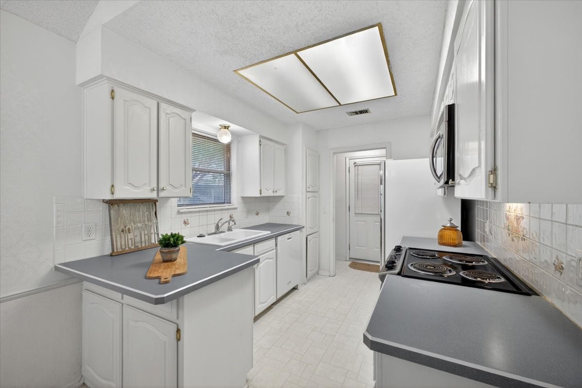 3621 Kelvin Avenue Fort Worth TX 76133