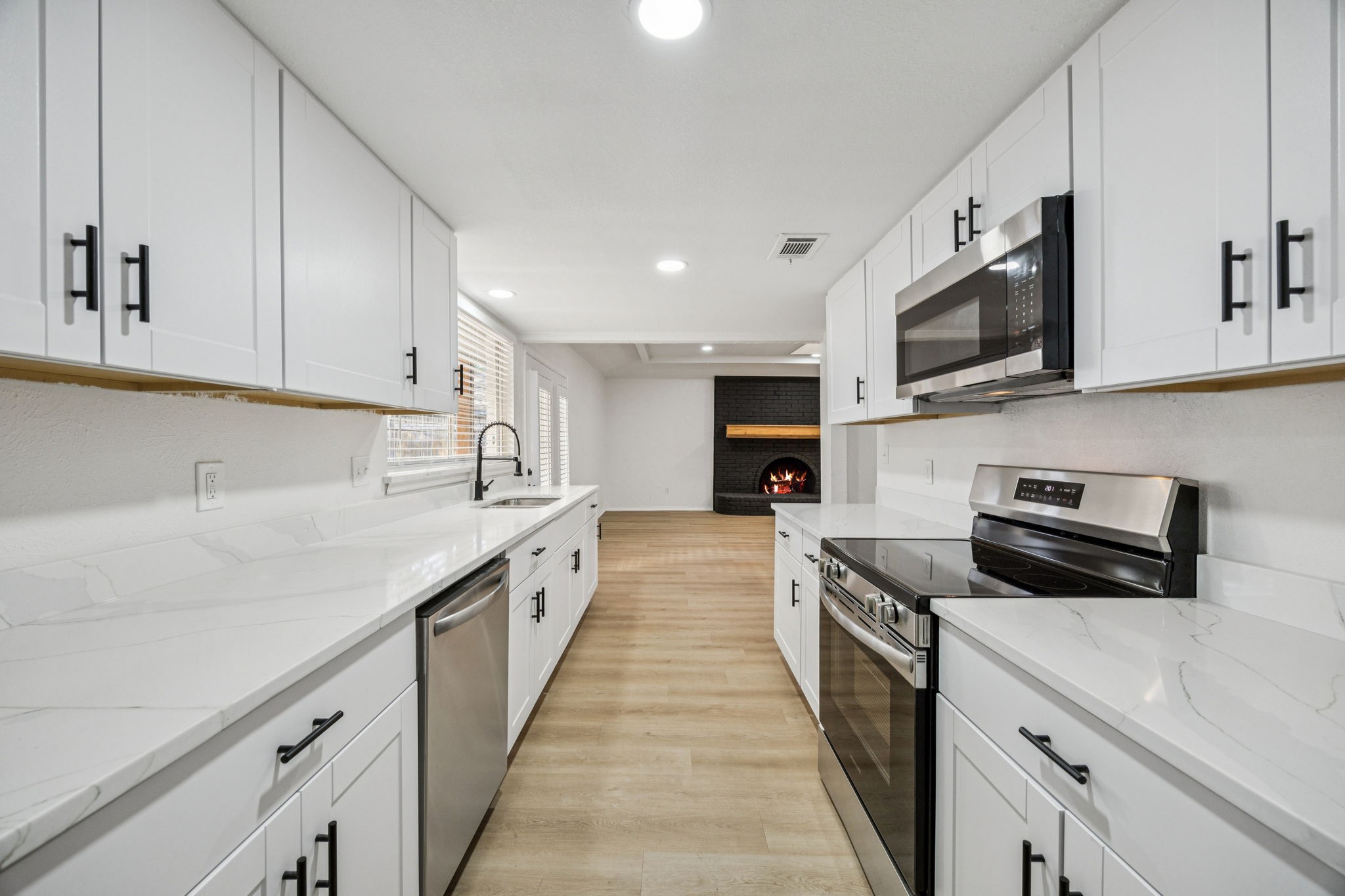5909 Mark Lane Rowlett TX 75089