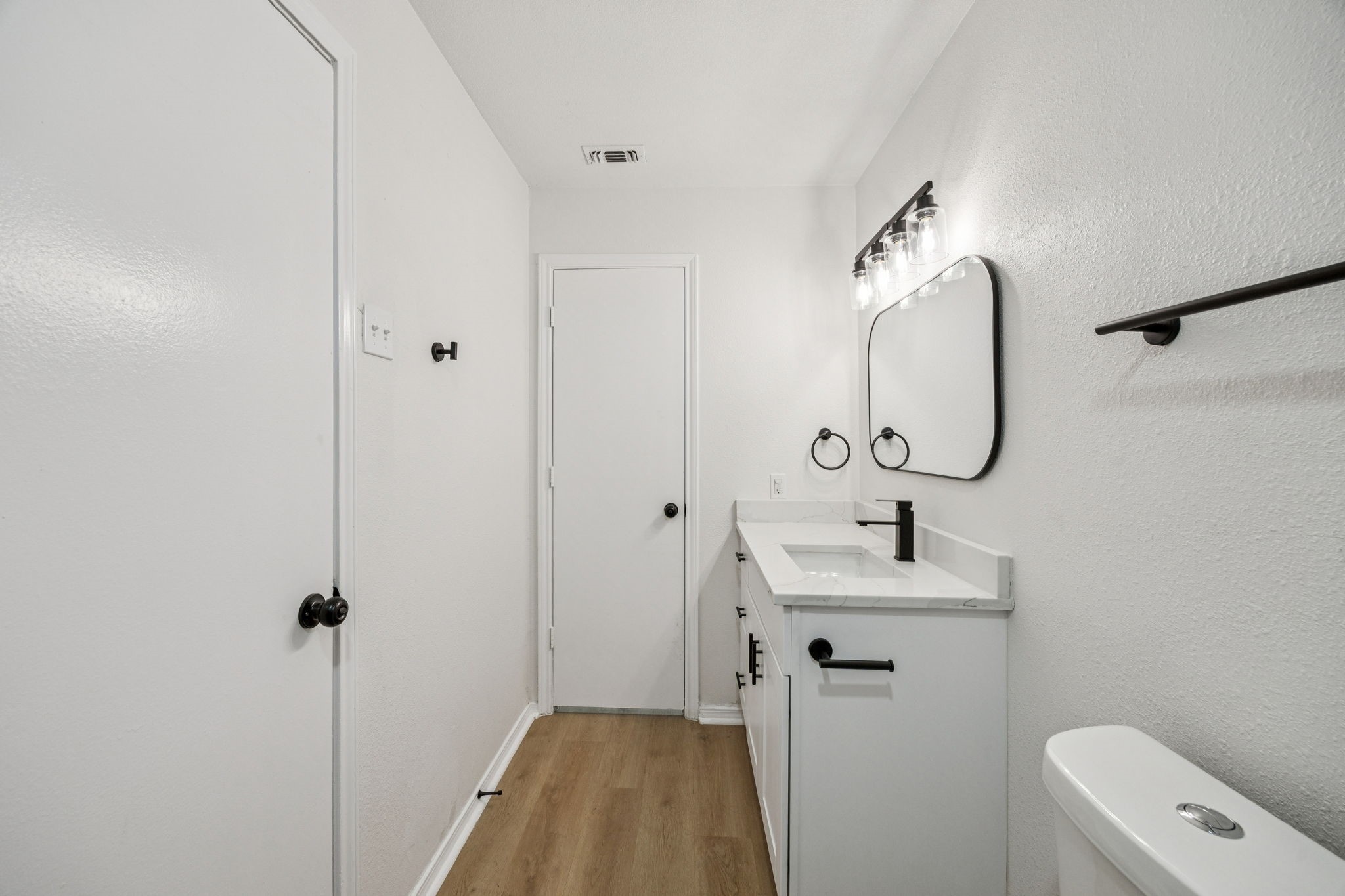 5909 Mark Lane Rowlett TX 75089