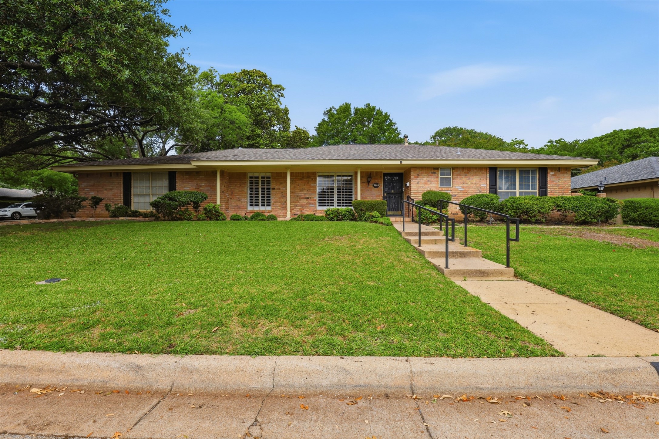 5208 Westhaven Drive Fort Worth TX 76132