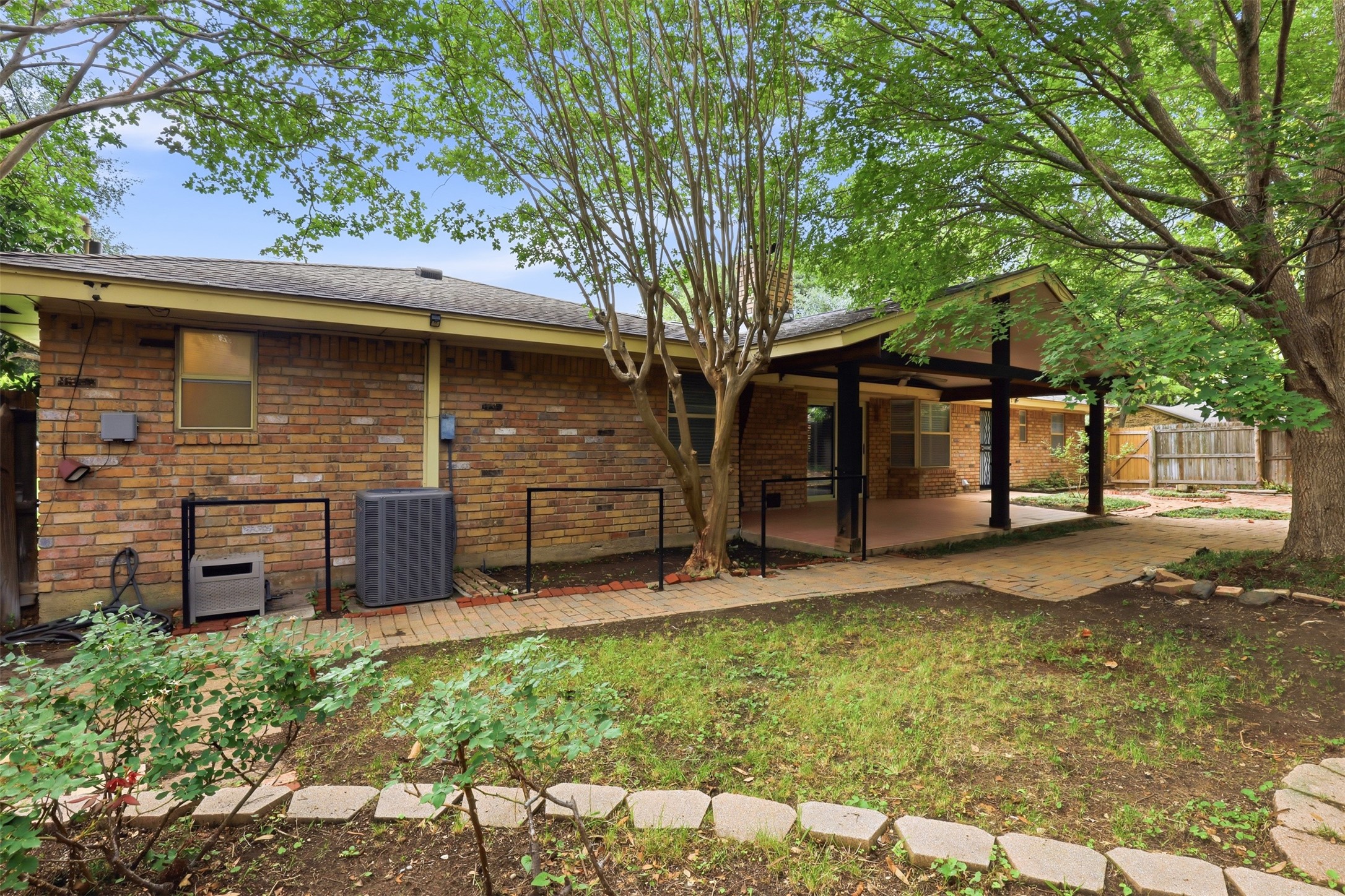 5208 Westhaven Drive Fort Worth TX 76132