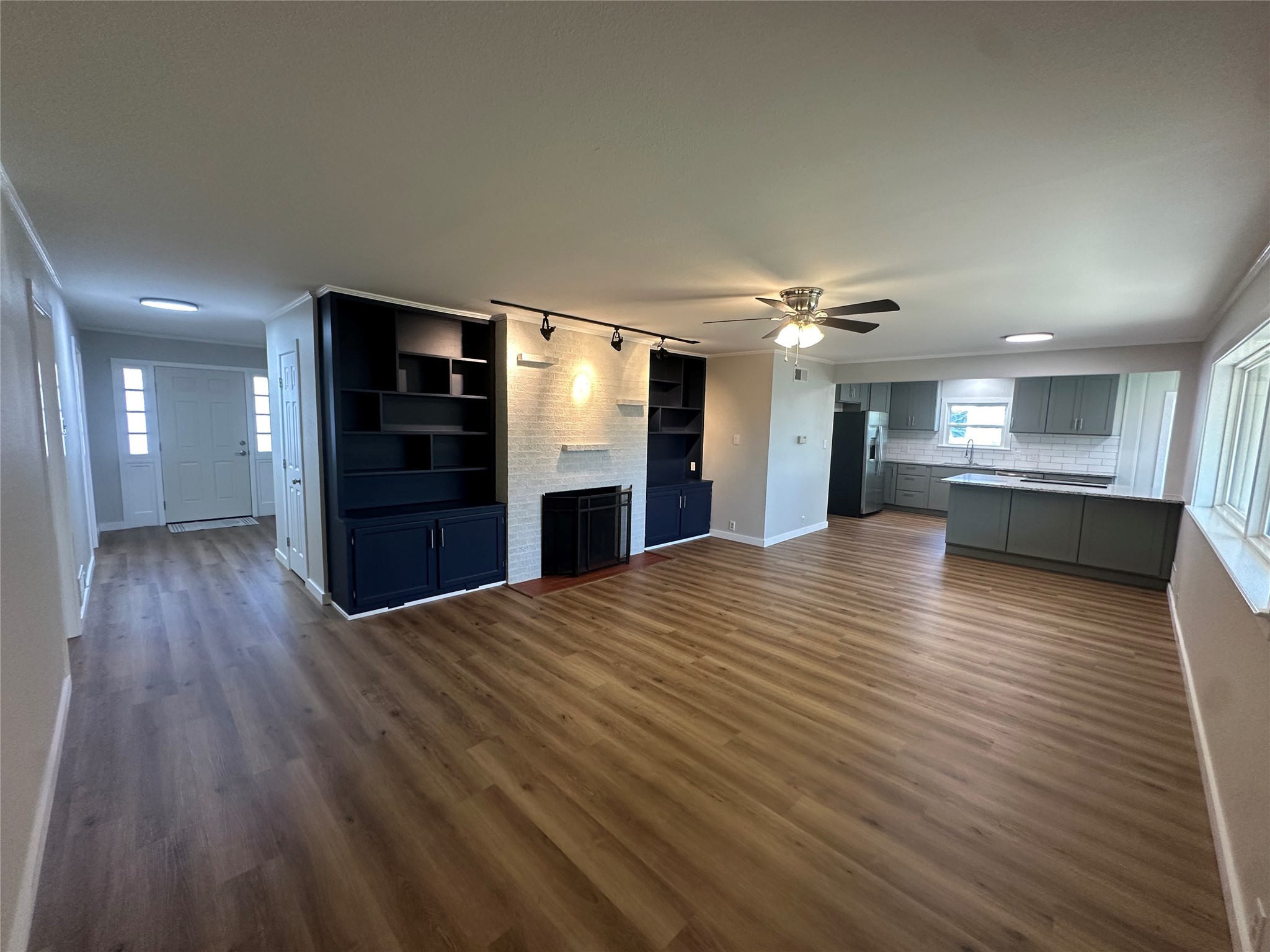 1803 Alexander Sherman TX 75092