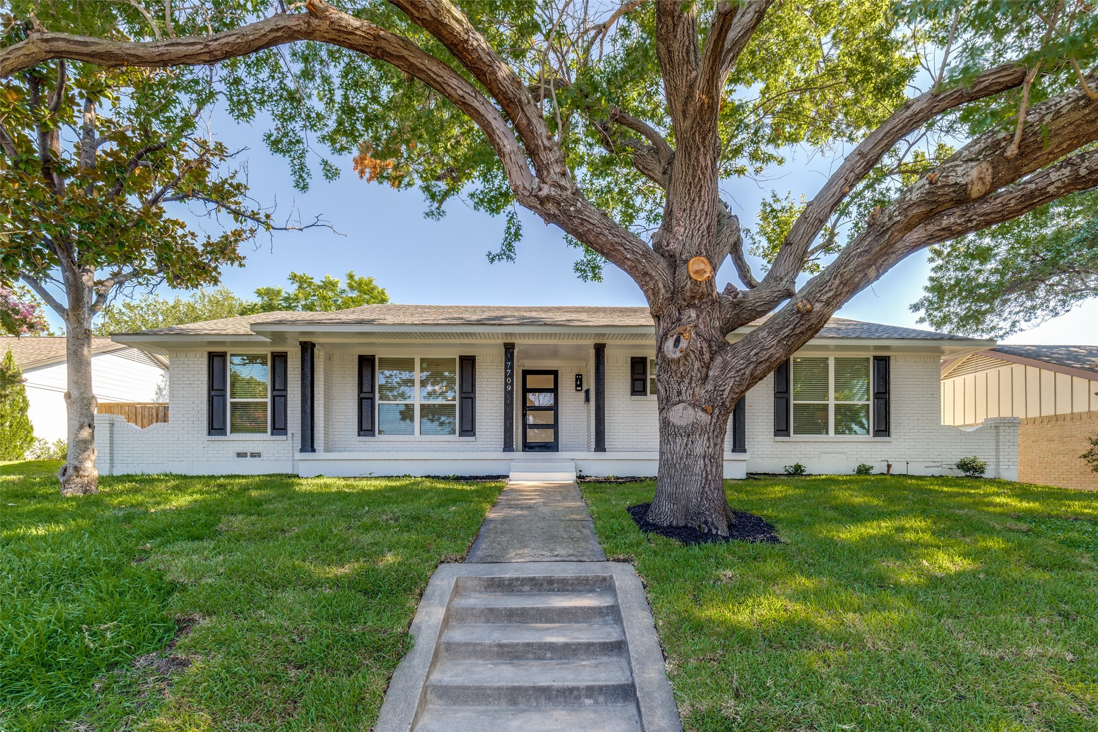 7709 El Pensador Drive Dallas TX 75248