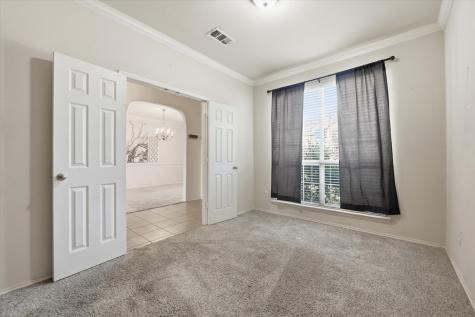 417 Roundrock Lane Fort Worth TX 76140