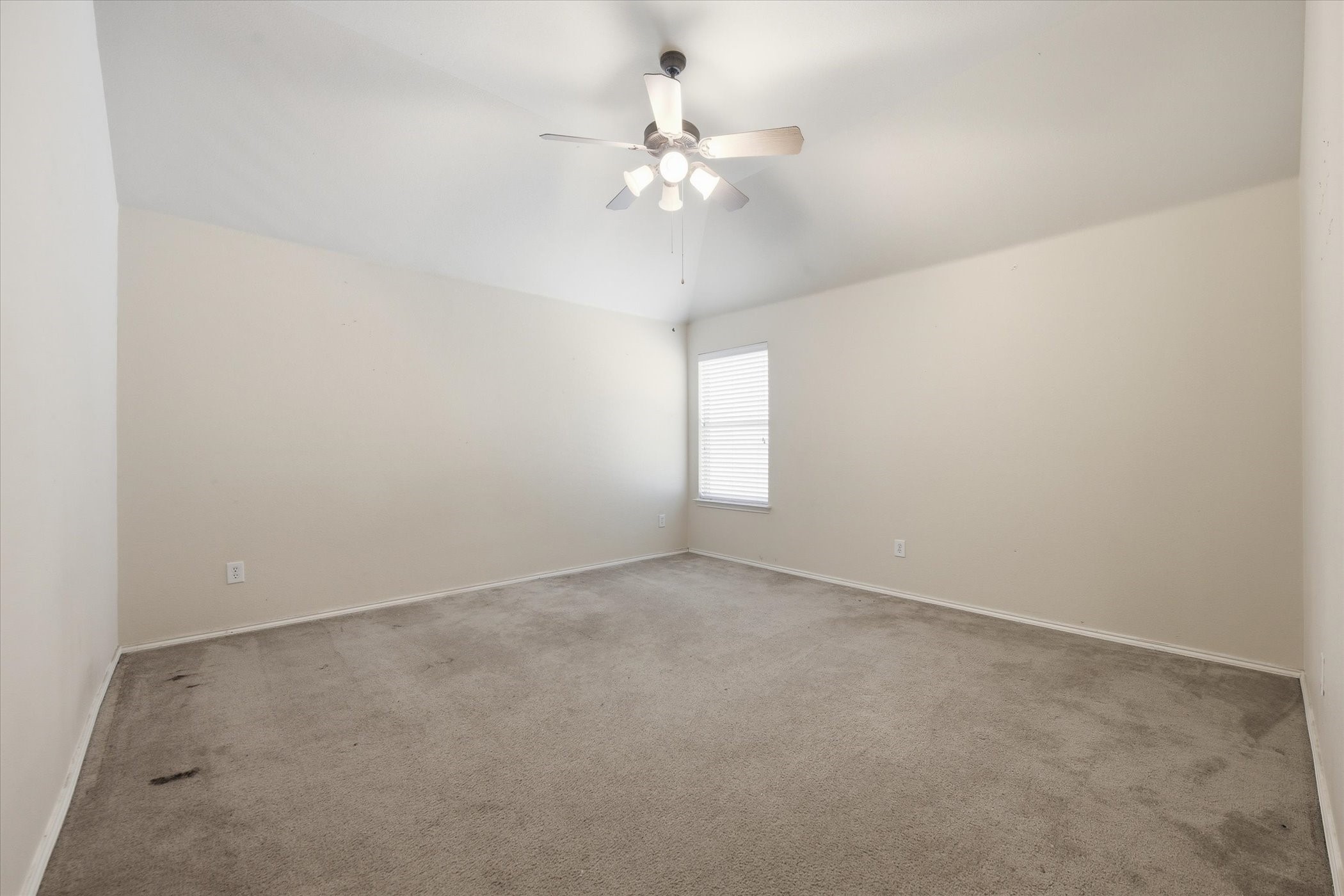 417 Roundrock Lane Fort Worth TX 76140