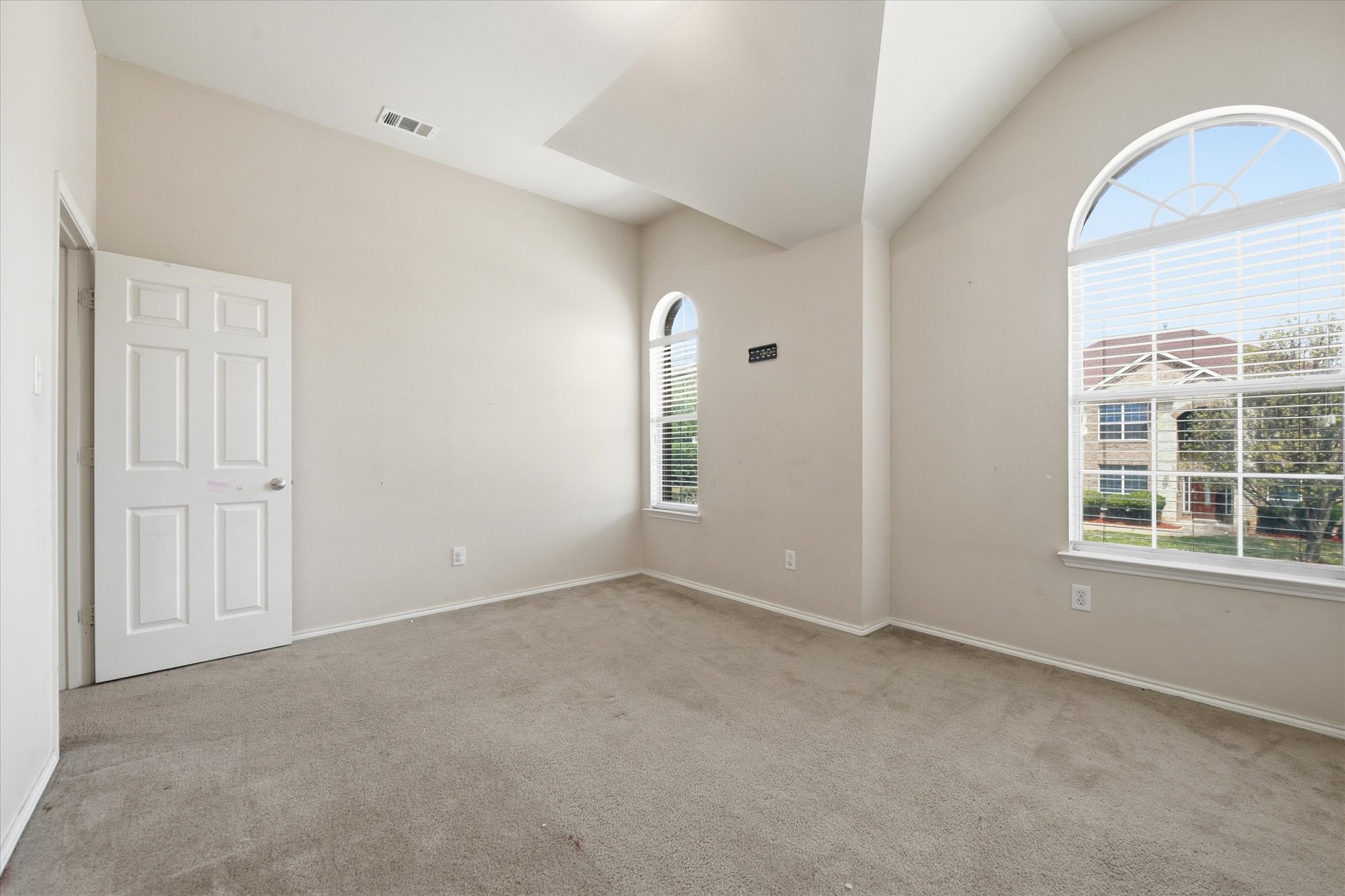 417 Roundrock Lane Fort Worth TX 76140