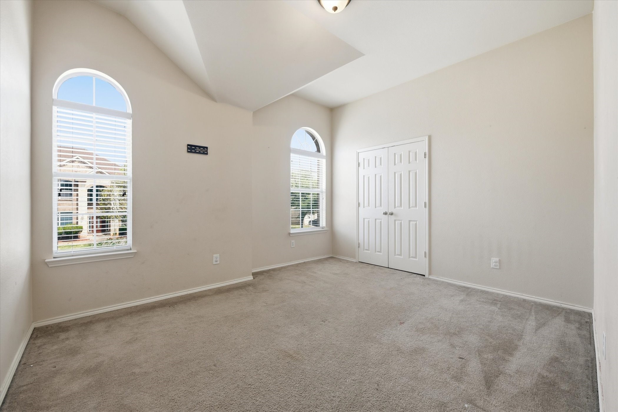 417 Roundrock Lane Fort Worth TX 76140