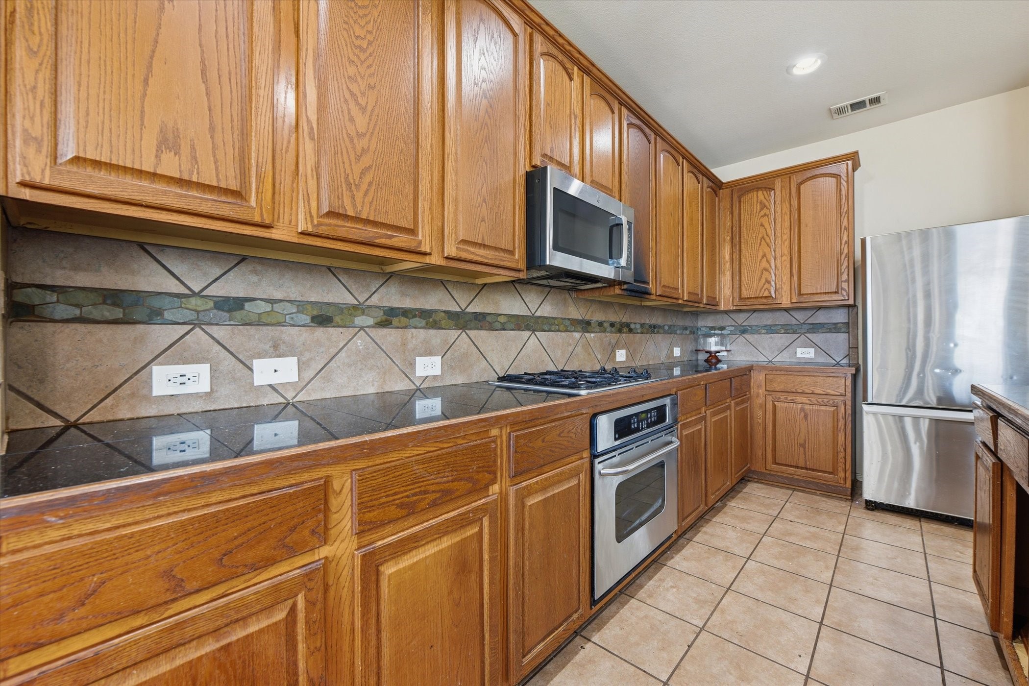 417 Roundrock Lane Fort Worth TX 76140