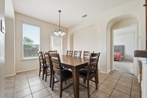 417 Roundrock Lane Fort Worth TX 76140