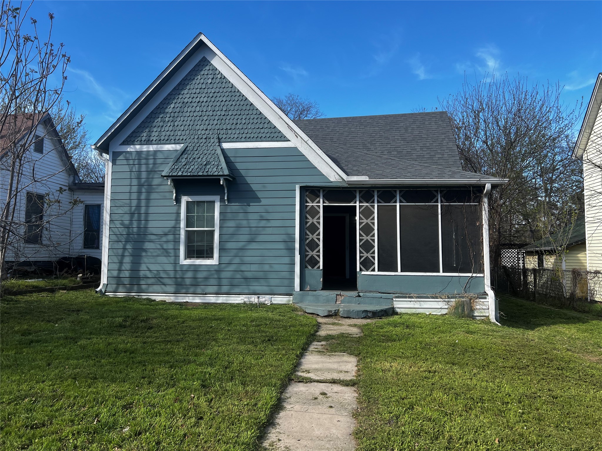 925 W Nelson Street Denison TX 75020