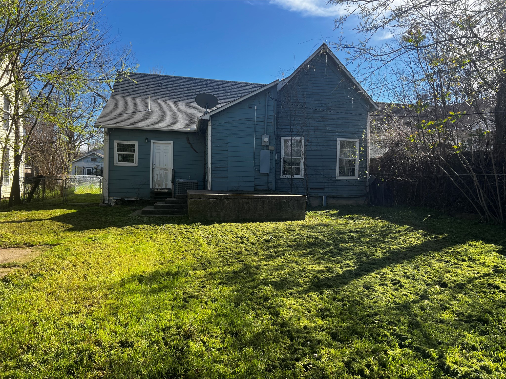 925 W Nelson Street Denison TX 75020