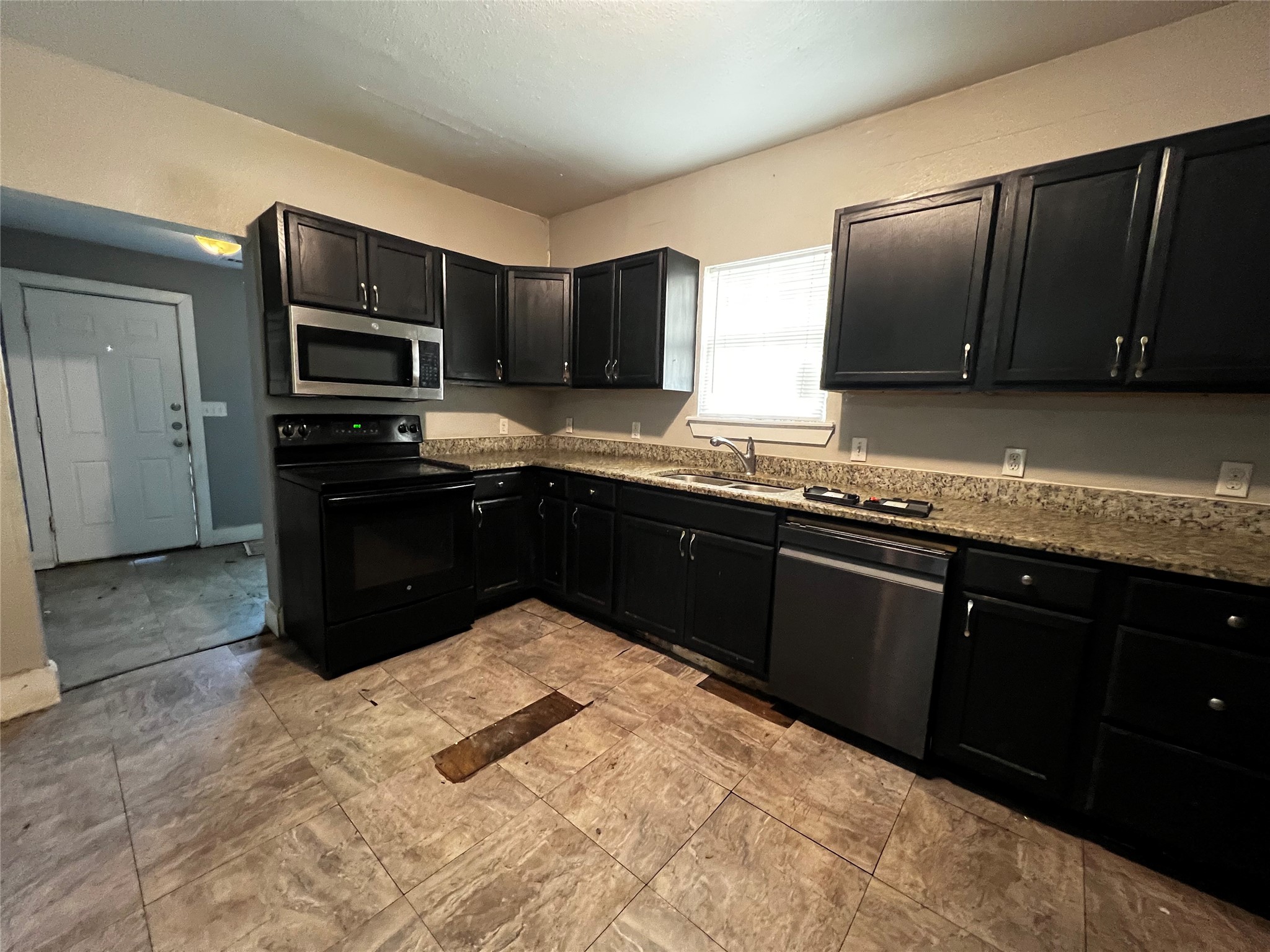 925 W Nelson Street Denison TX 75020