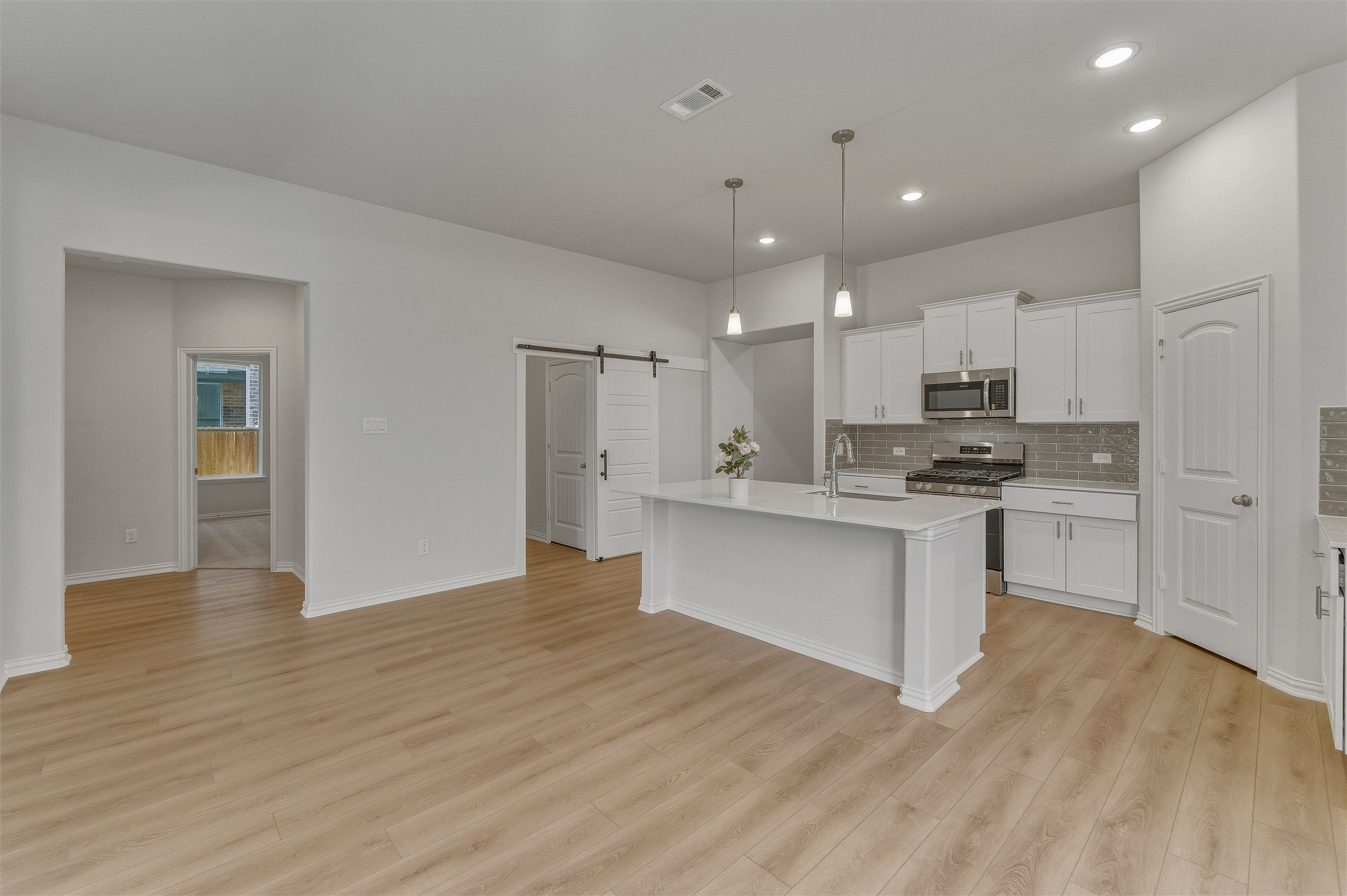 841 Elmstead Drive Fort Worth TX 76108
