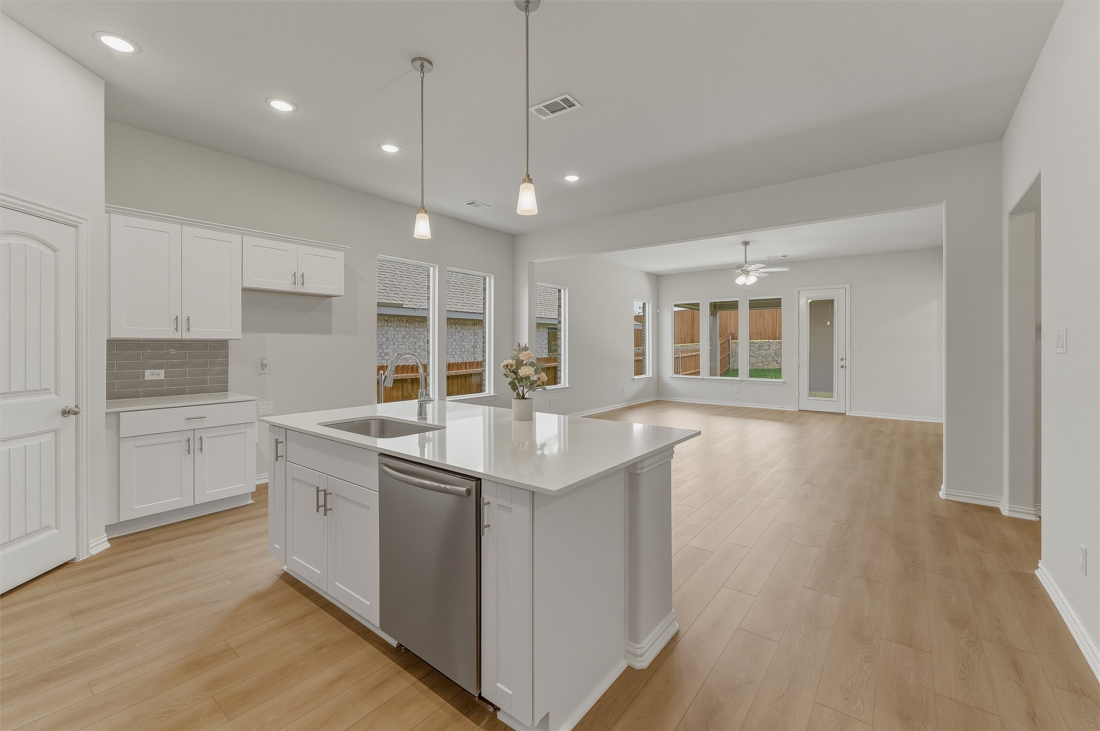 841 Elmstead Drive Fort Worth TX 76108