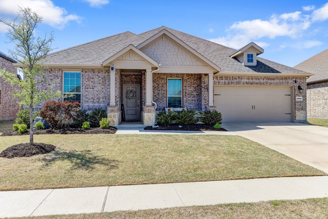 2809 Grizzly Road Aubrey TX 76227