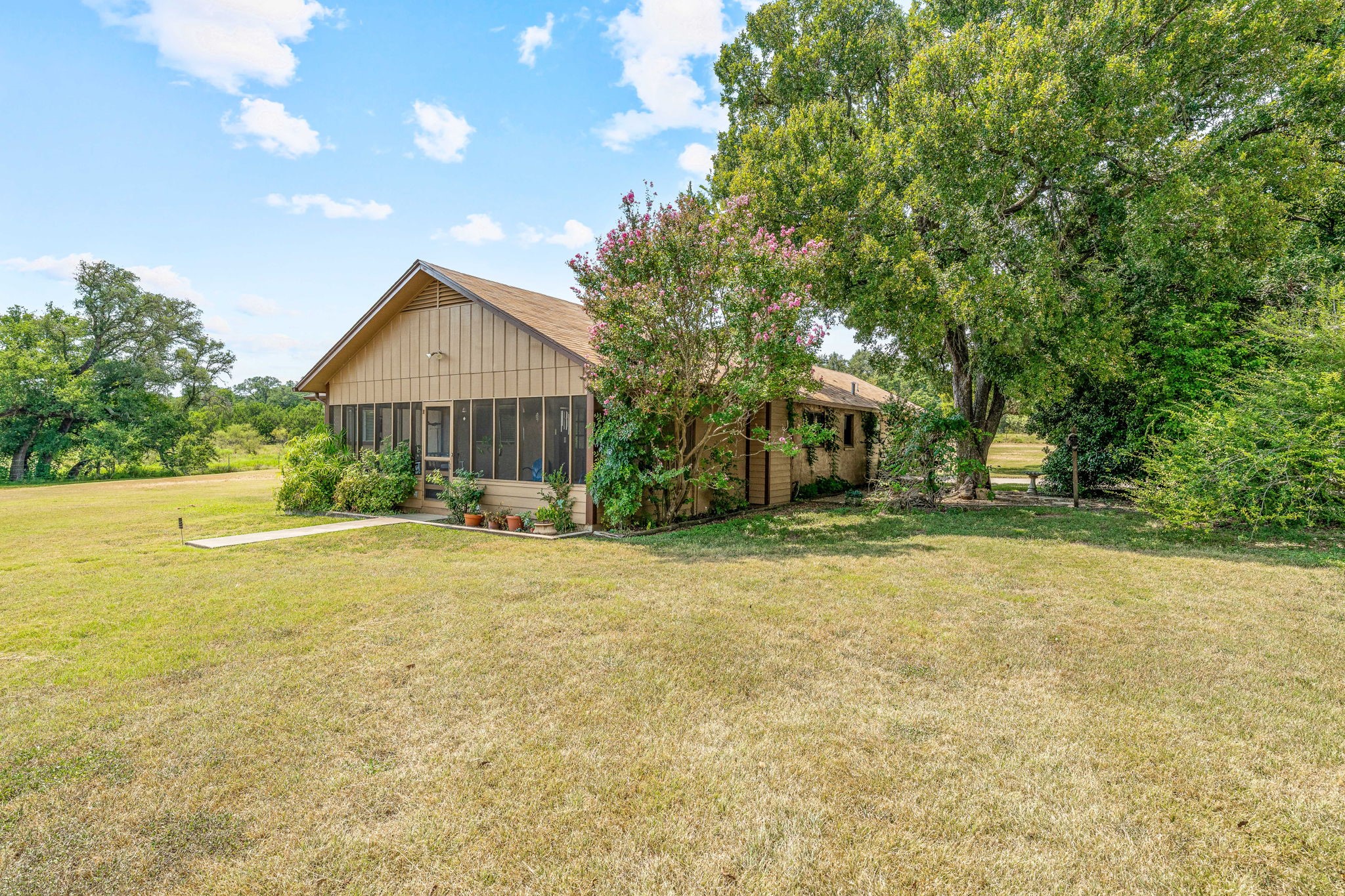 15061 Highway 6 Iredell TX 76649