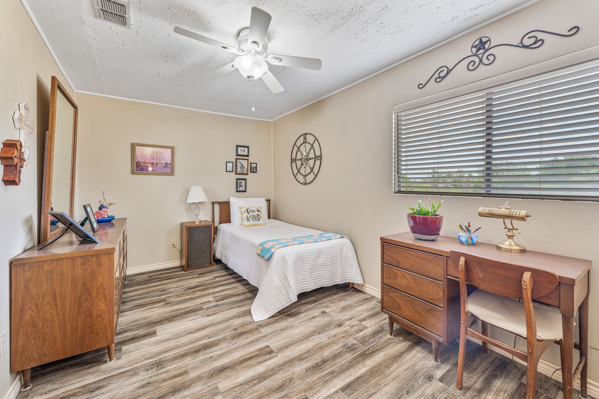 15061 Highway 6 Iredell TX 76649