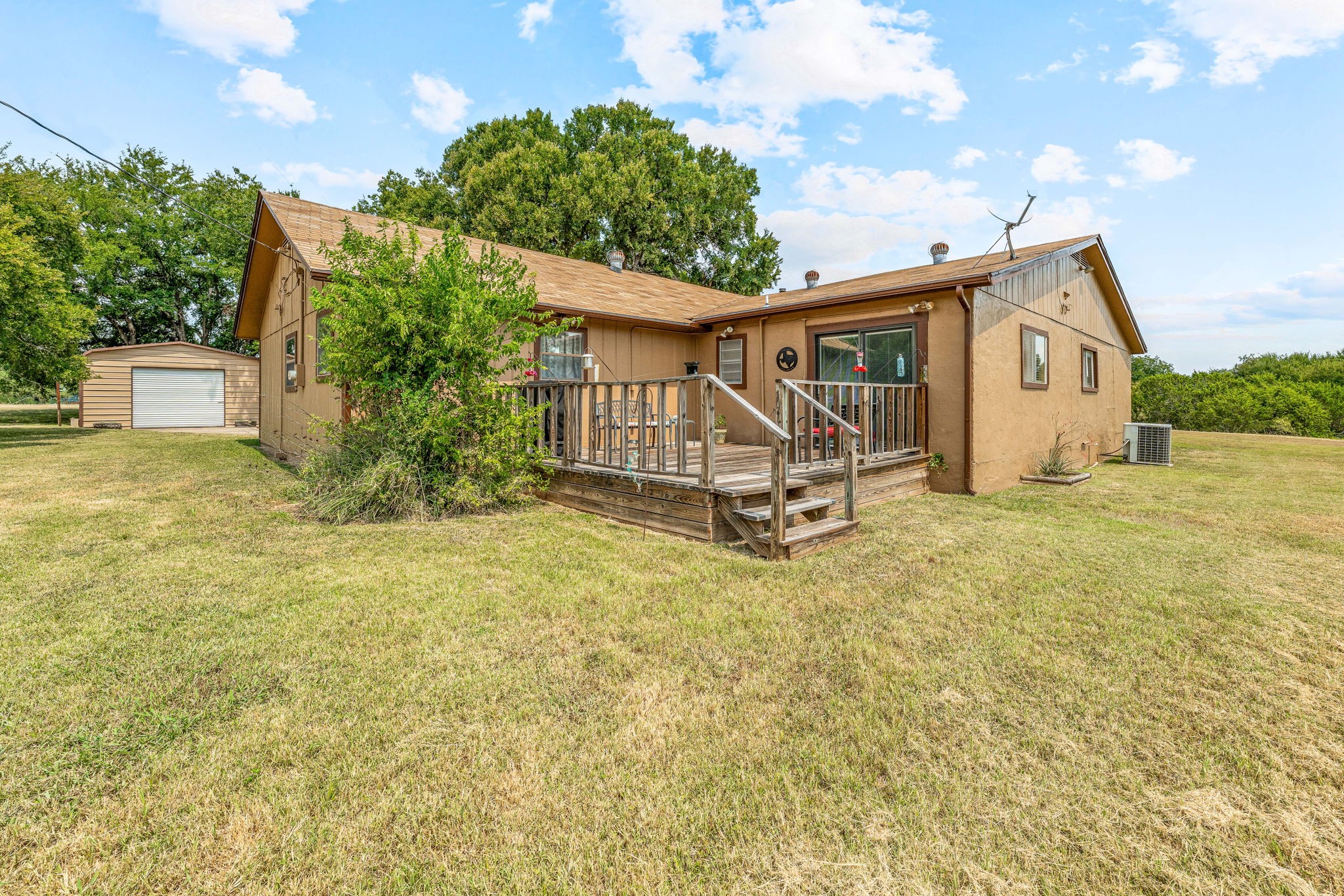 15061 Highway 6 Iredell TX 76649