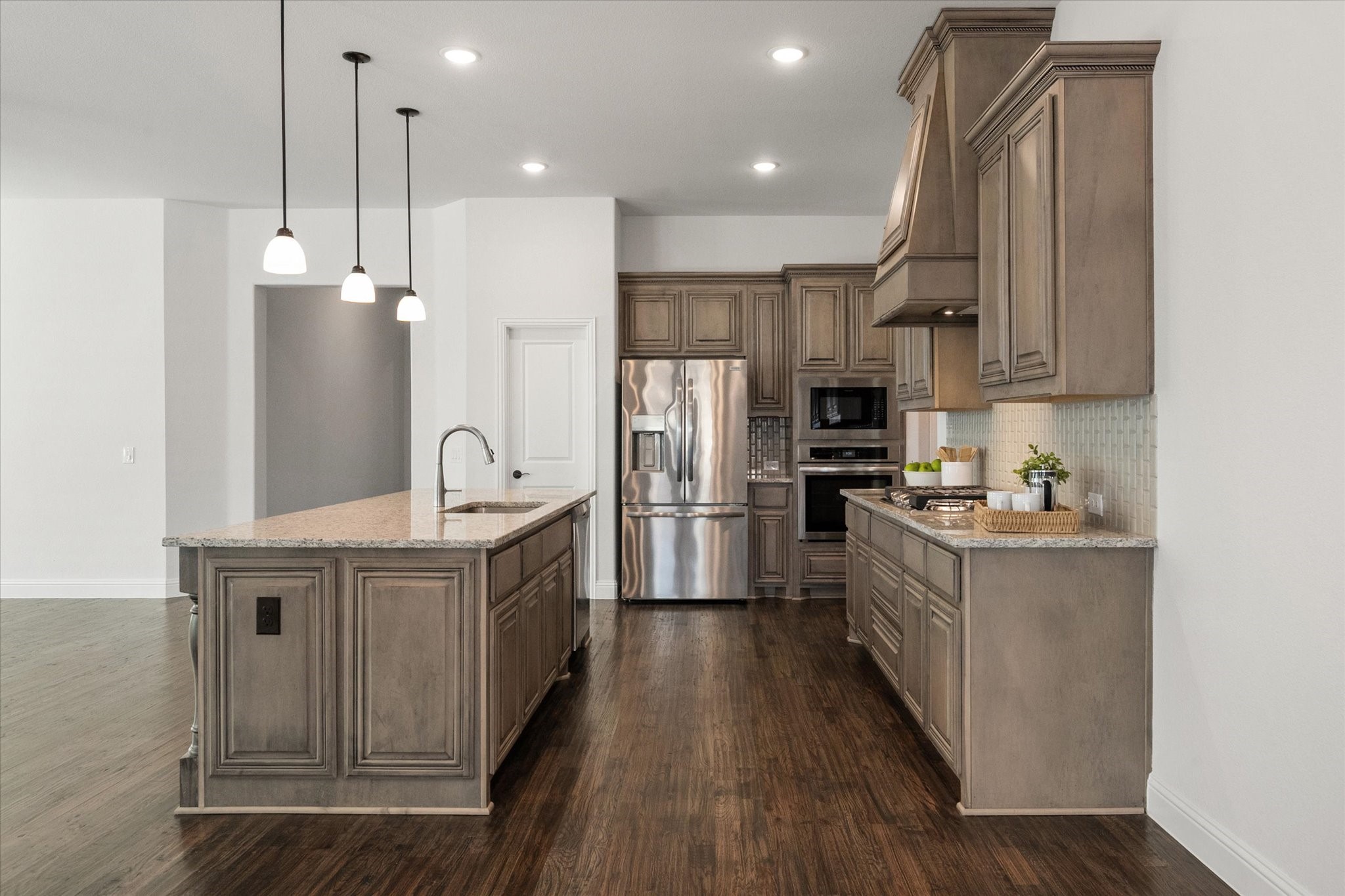 137 Fireberry Drive Glenn Heights TX 75154