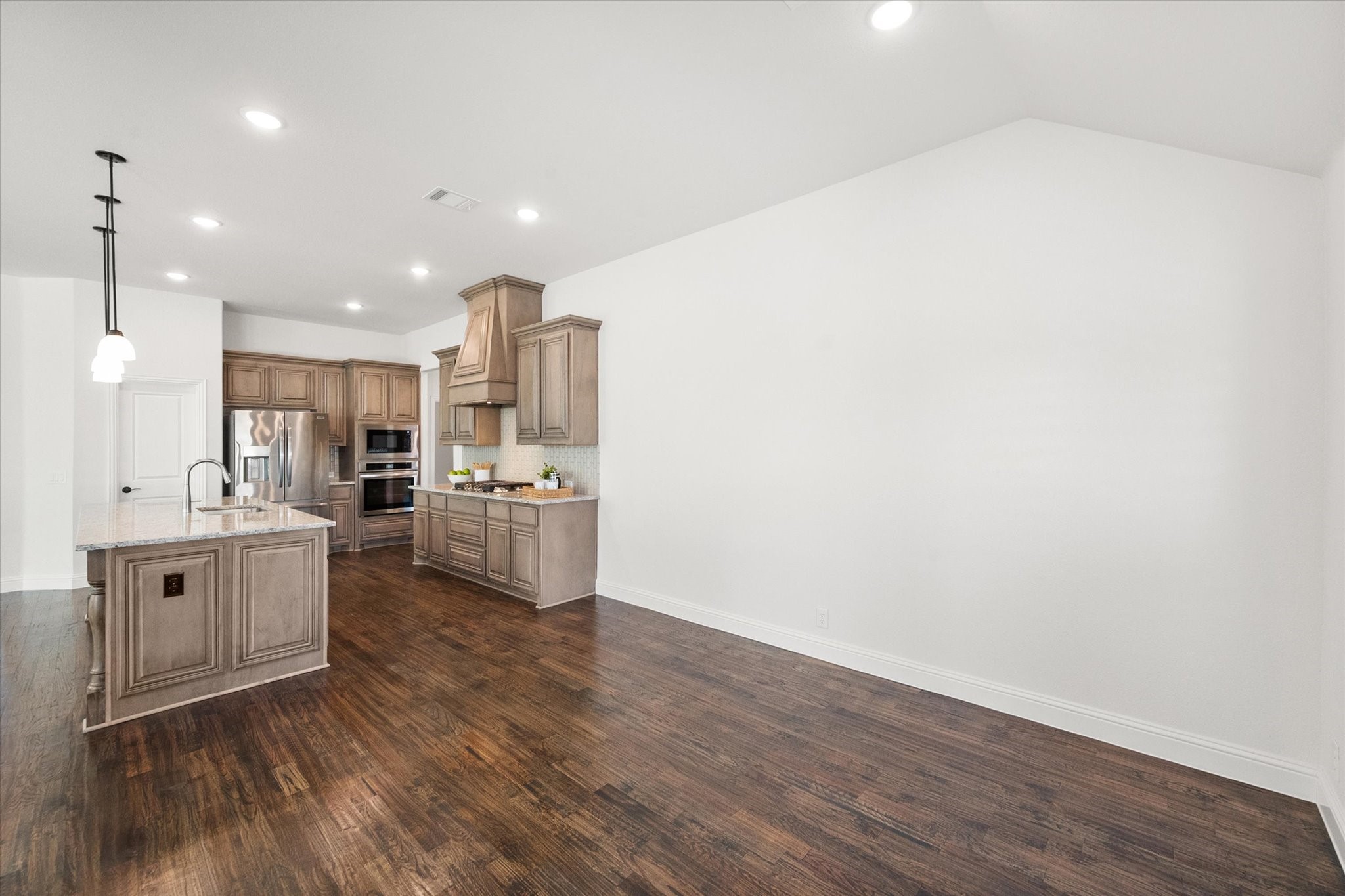 137 Fireberry Drive Glenn Heights TX 75154