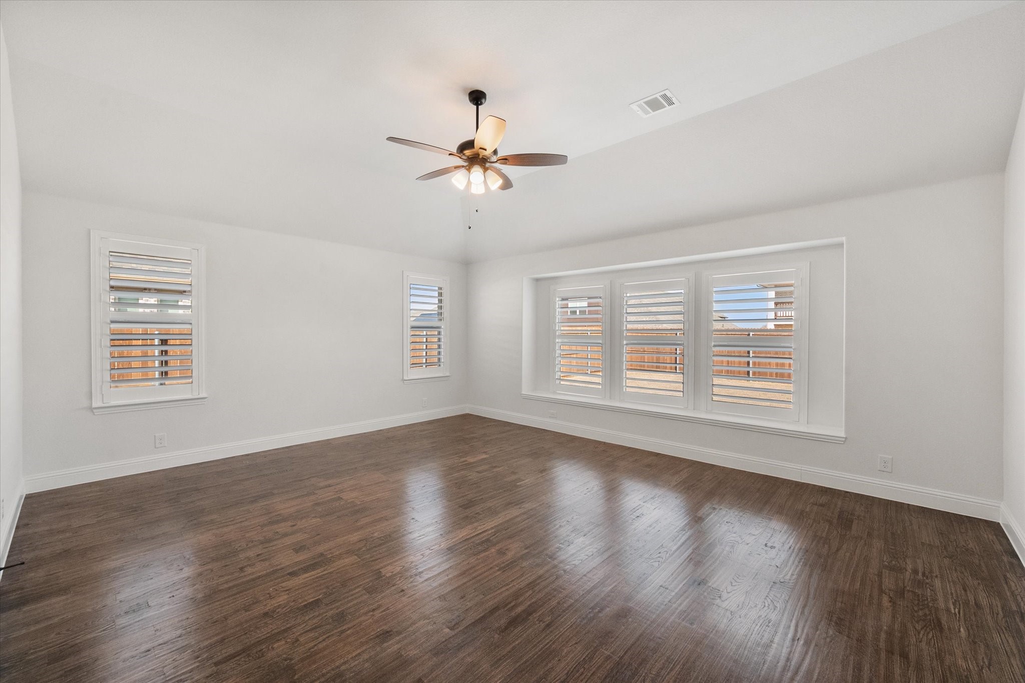 137 Fireberry Drive Glenn Heights TX 75154