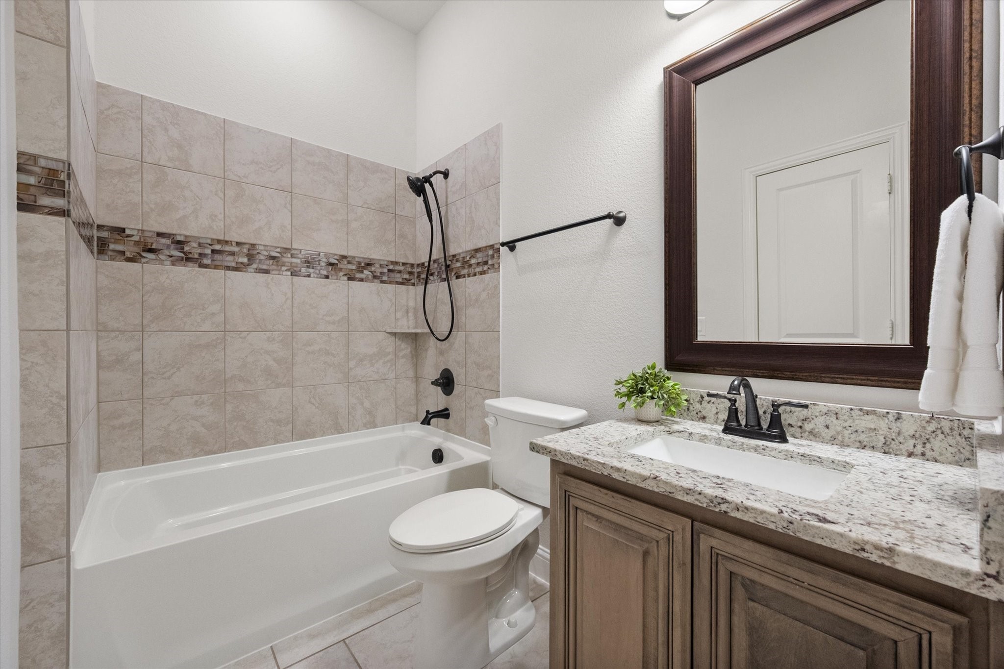 137 Fireberry Drive Glenn Heights TX 75154
