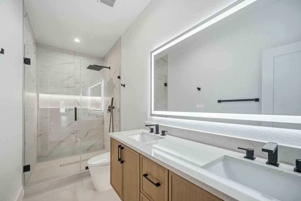 2332 Wycliff Avenue Dallas TX 75219