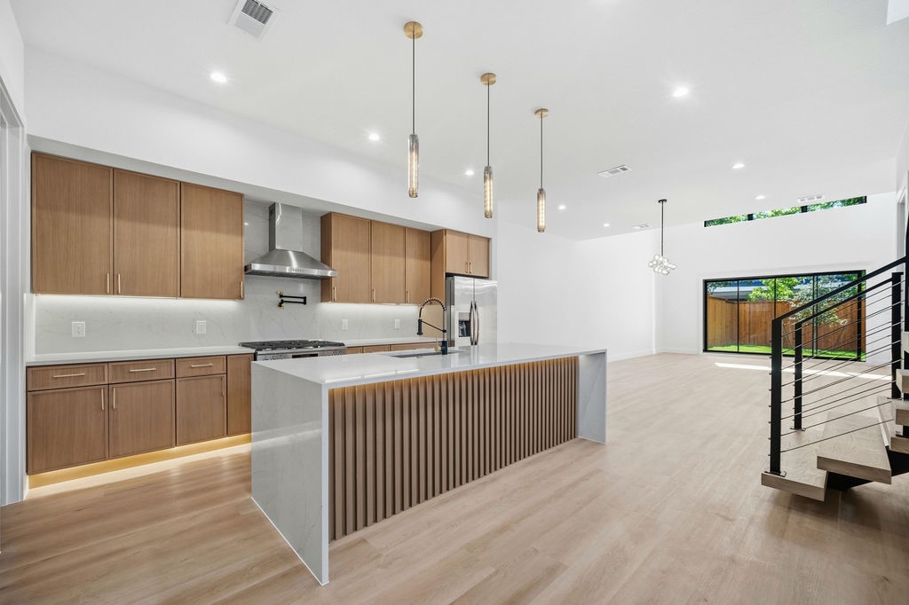 2332 Wycliff Avenue Dallas TX 75219