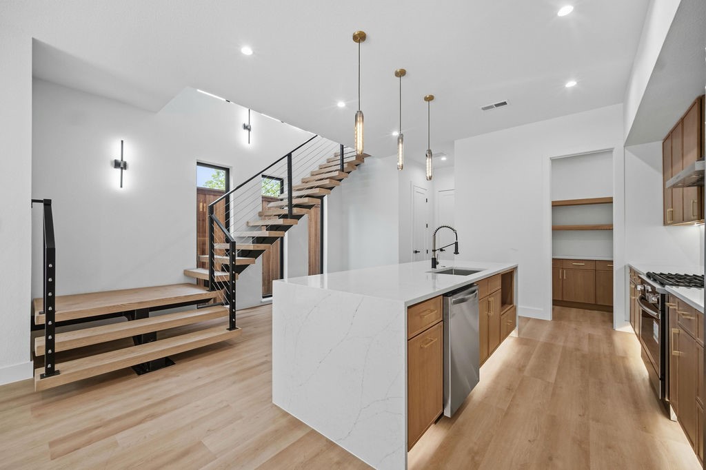 2332 Wycliff Avenue Dallas TX 75219