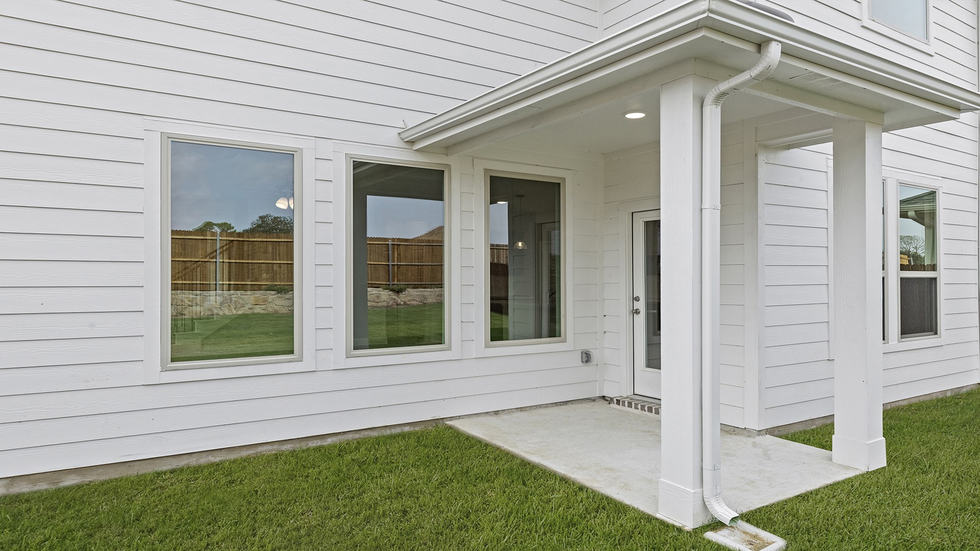 1712 Edgeway Drive Aubrey TX 76227