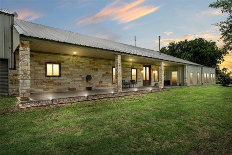 139 County Road 376 Lott TX 76656