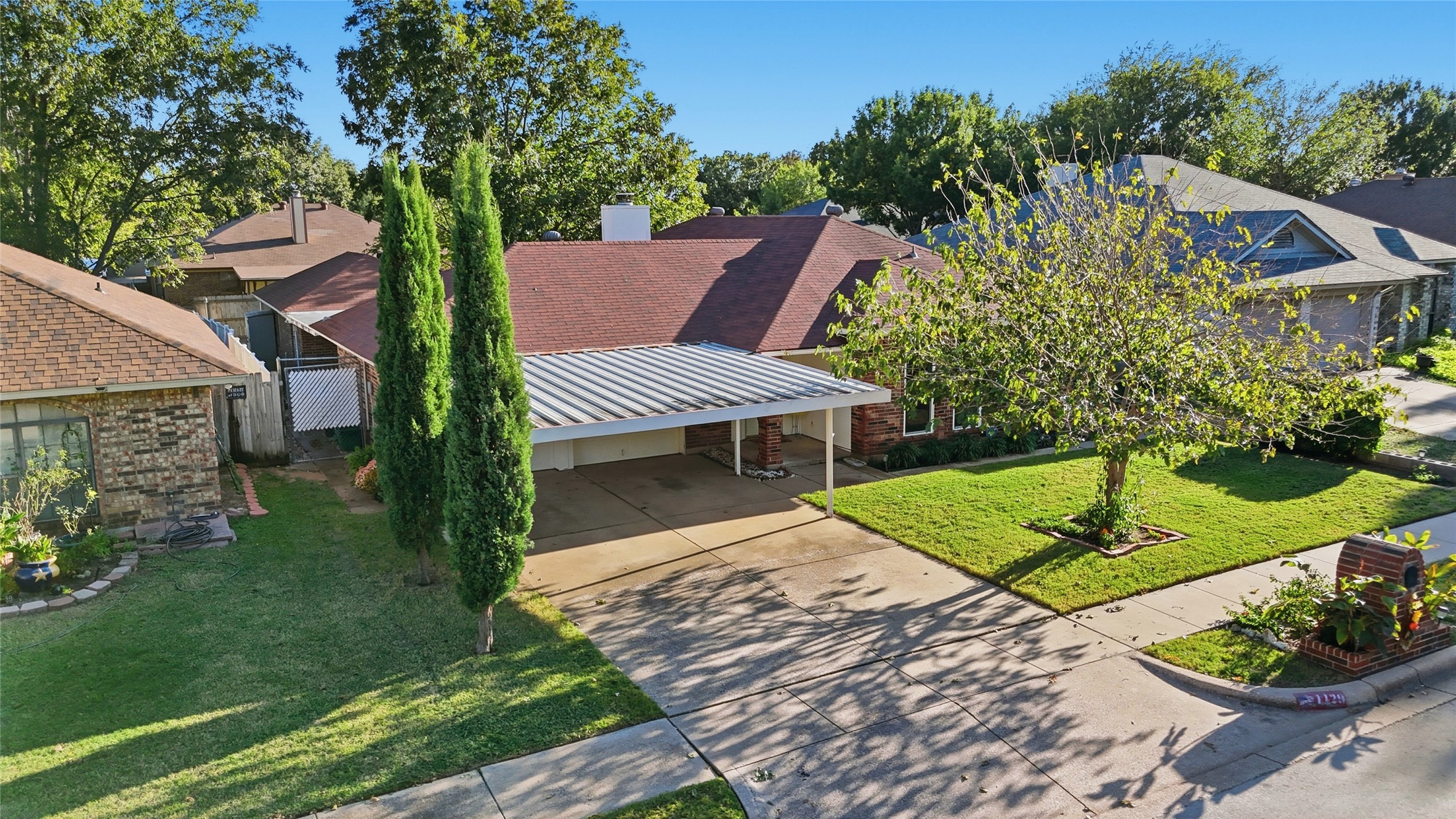 1129 W Hills Terrace Saginaw TX 76179