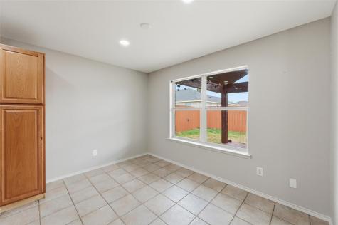 528 Bretts Way Burleson TX 76028