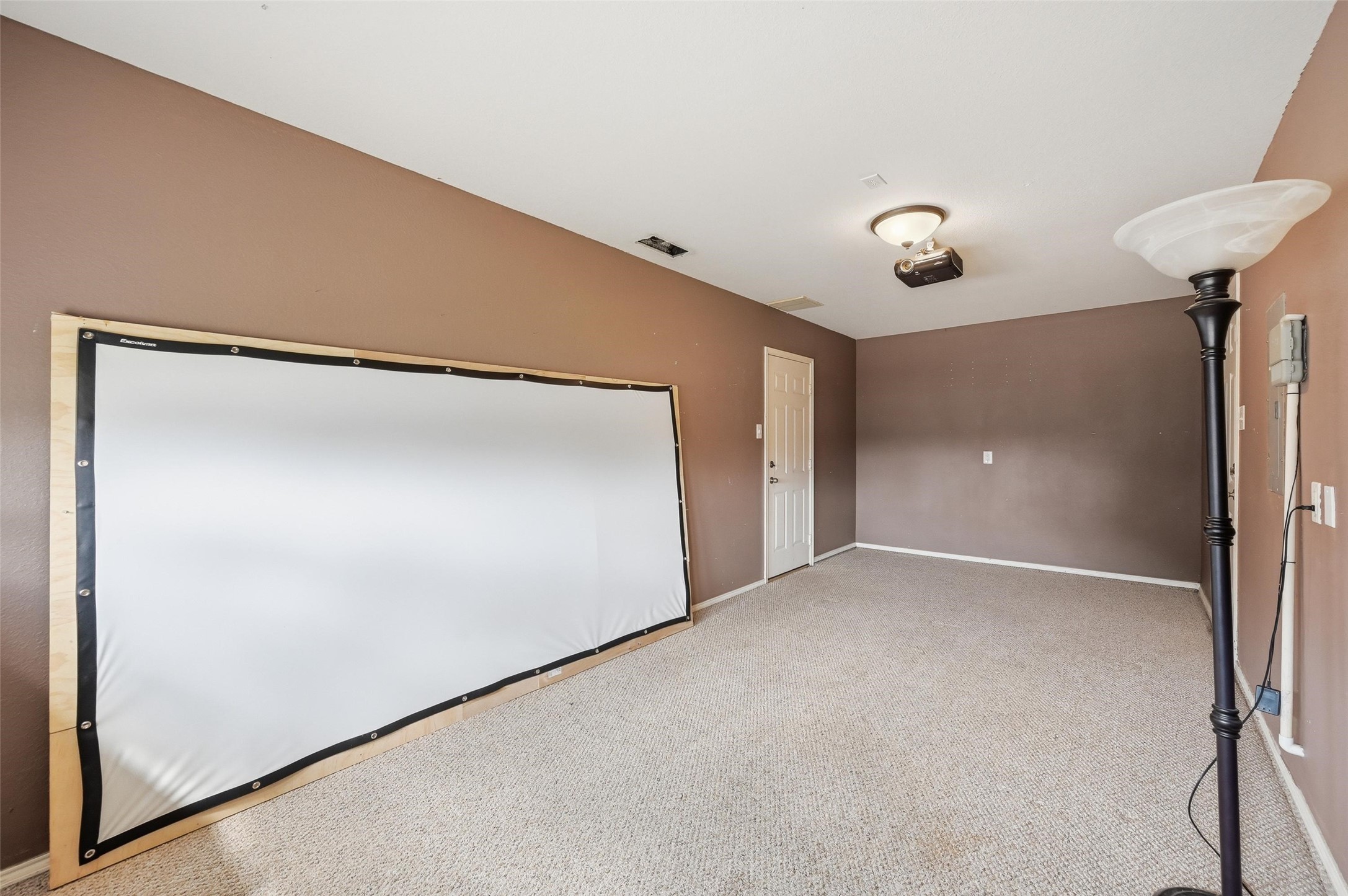 528 Bretts Way Burleson TX 76028